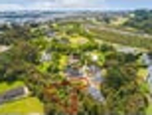 Land for sale in Paremoremo