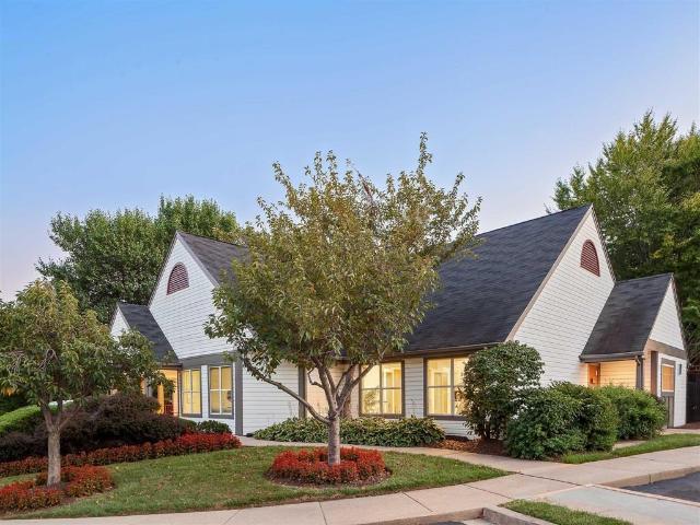 Apartment for rent in Montgomery Village, Maryland