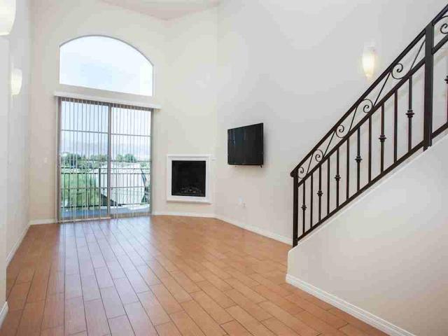 Apartment for rent in Canoga Park, California