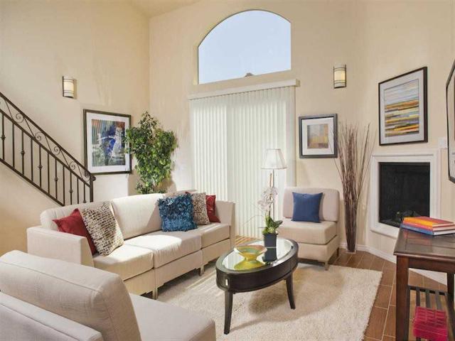 Apartment for rent in Canoga Park, California