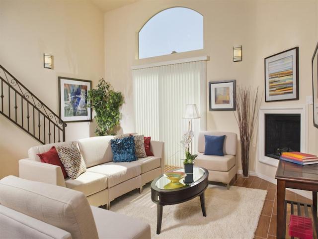 Apartment for rent in Canoga Park, California