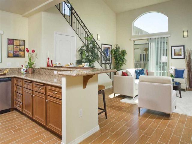 Apartment for rent in Canoga Park, California