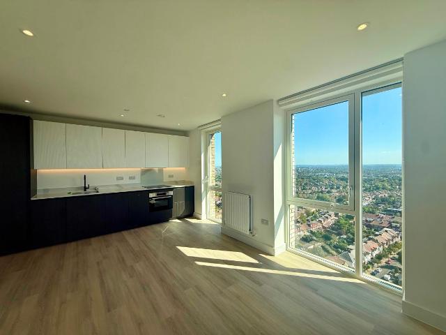 Apartment for rent in London Borough of Ealing, Greater London
