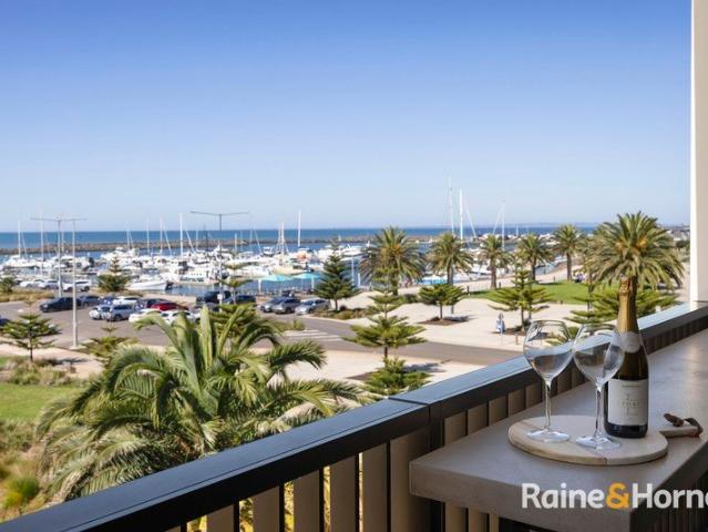 Apartment for sale in Wyndham Harbour, Melbourne