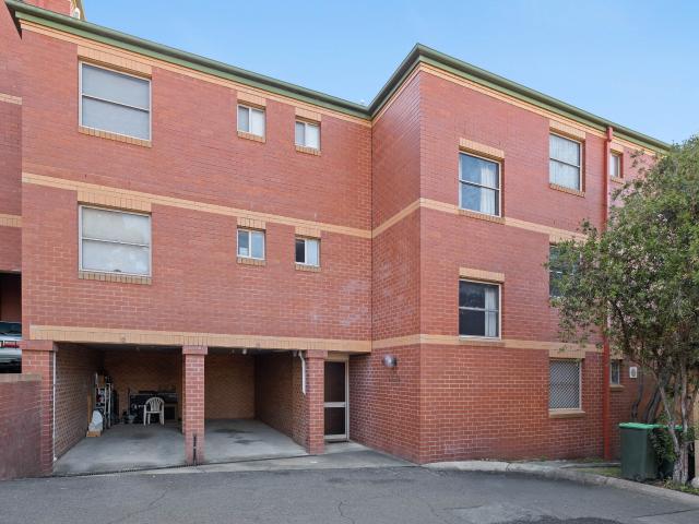 Apartment for sale in Goulburn