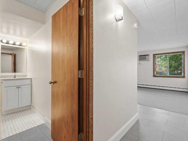 Apartment for rent in Hennepin, Minnesota