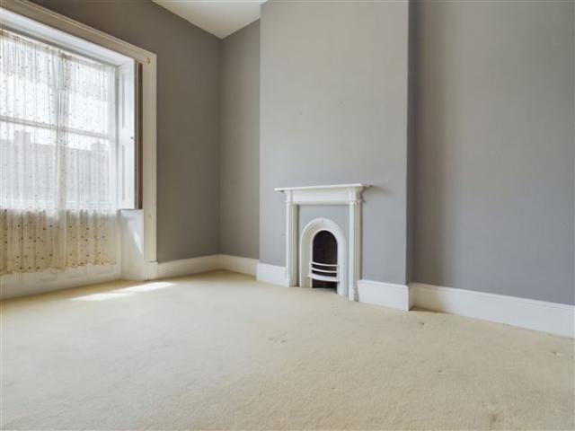 Terraced House for sale in Piltown