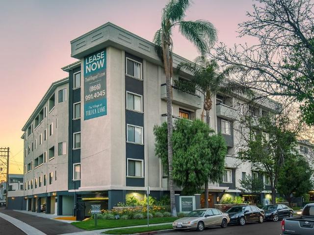 Apartment for rent in Burbank, California