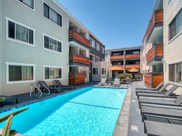 Apartment for rent in Burbank, California