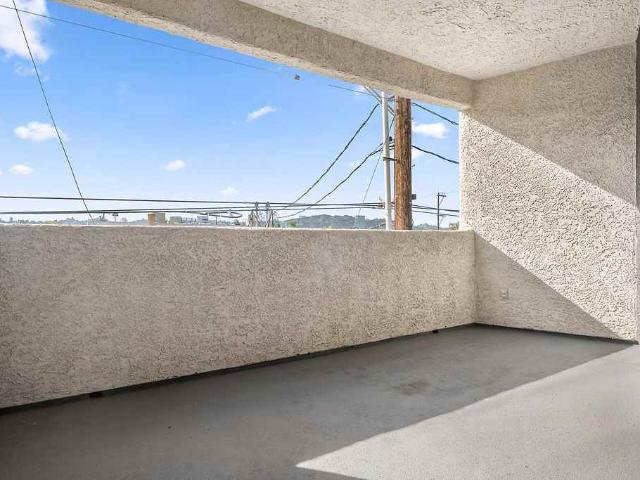 Apartment for rent in Burbank, California
