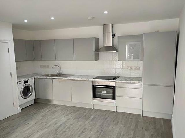 Apartment for rent in Charlton, Greater London