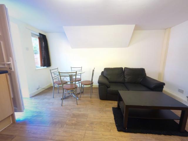 Apartment for rent in Burley, West Yorkshire