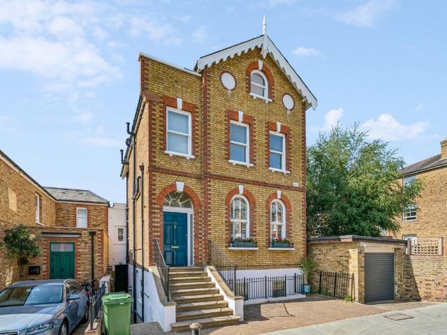 House for rent in North Sheen, Greater London
