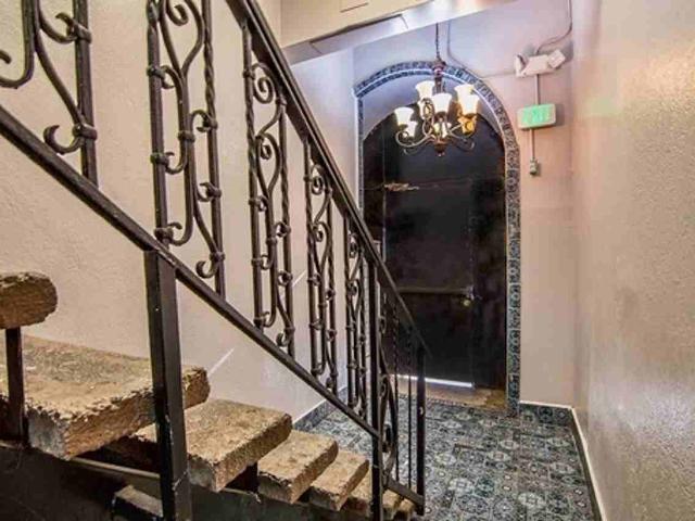 Apartment for rent in Canoga Park, California