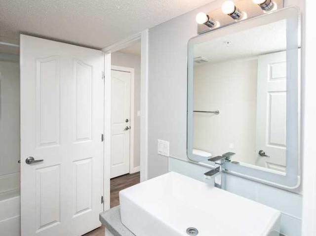 Apartment for rent in Wedgewood, Alberta