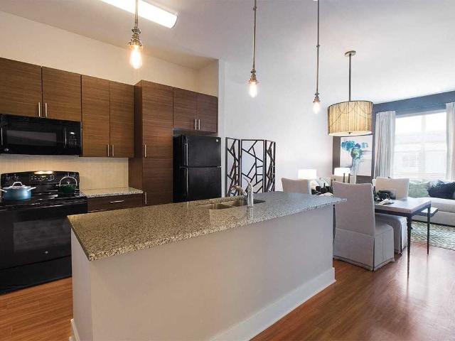 Apartment for rent in Beachwood
