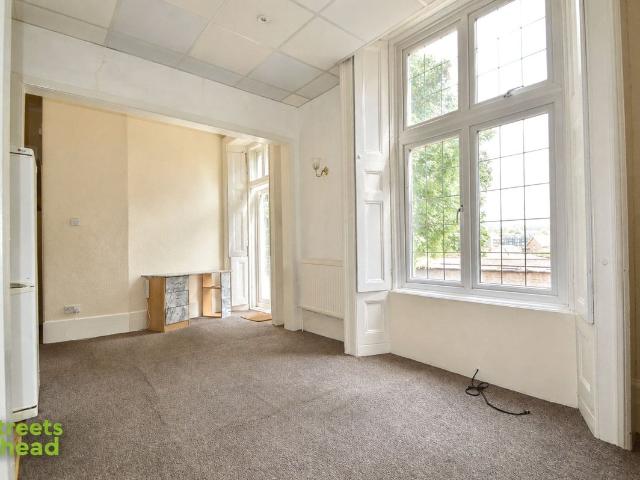 Studio for rent in London Borough of Croydon, Greater London