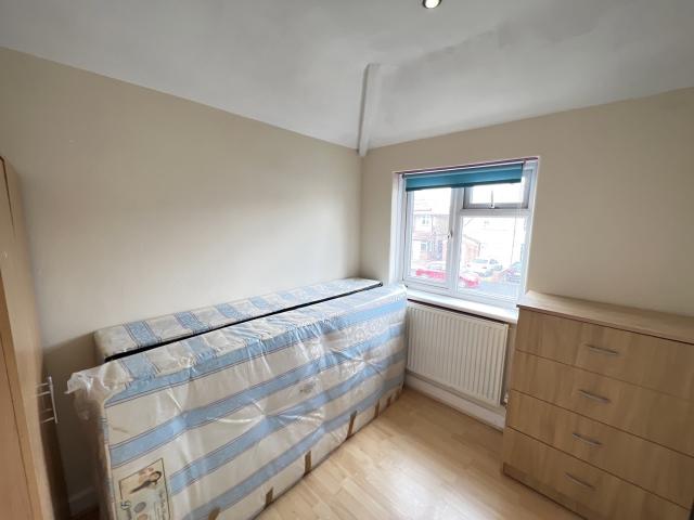 House for rent in London Borough of Hounslow, Cat Hill