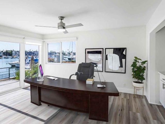 Apartment for rent in Corona Del Mar, California