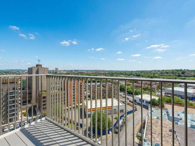 Apartment for rent in West Hendon, The Hyde