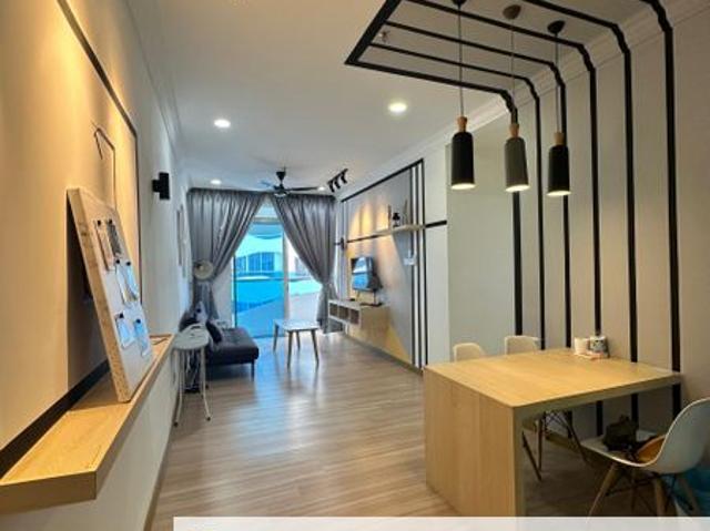 Flat for sale in Malaka