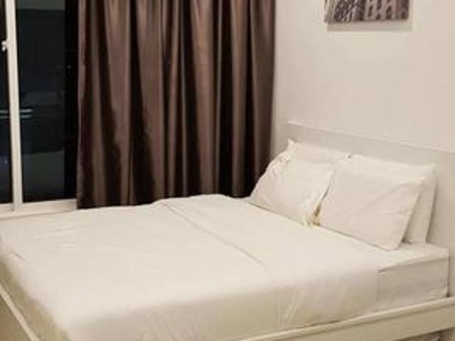 Condominium for sale in Malaka