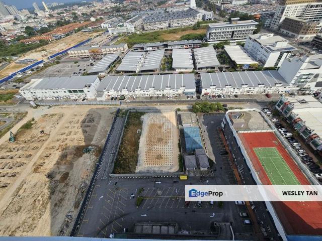 Condominium for sale in Malaka