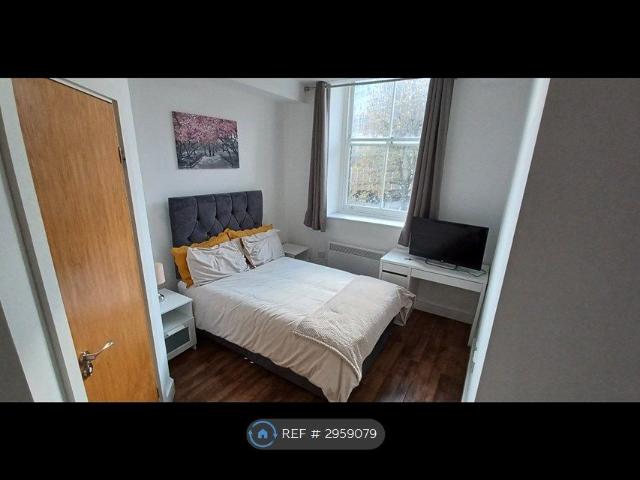 Studio for rent in Hanley, Stoke-on-Trent