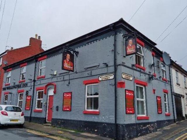 House for sale in Kingsley Moor, Staffordshire