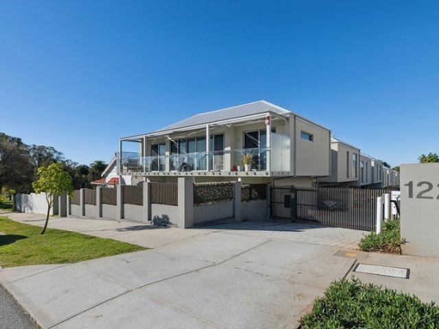 Apartment for sale in Cambridge, Western Australia