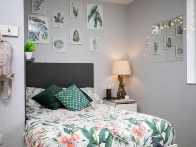 Apartment for rent in Falcon Lodge, Wales