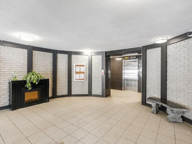 Apartment for rent in Westmount, London