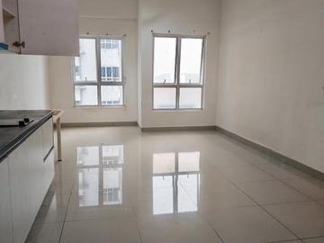 Serviced Residence for sale in Puchong, Majlis Bandaraya Subang Jaya