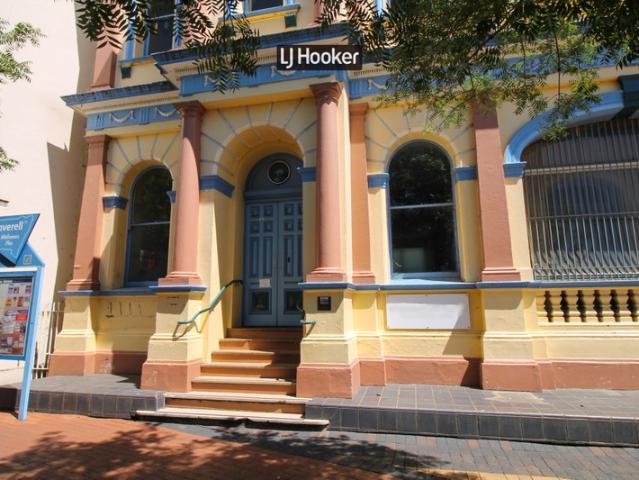 Retail for rent in Inverell, New South Wales