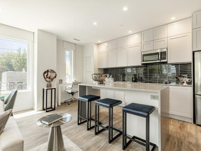 Apartment for rent in Toronto—St. Paul's, Toronto
