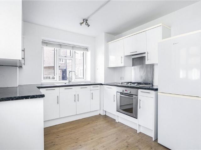 Apartment for rent in East Sheen, Greater London