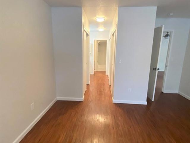 Townhouse for rent in Oakdale