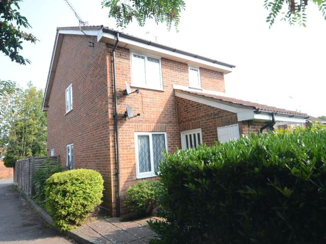Apartment for rent in Reading