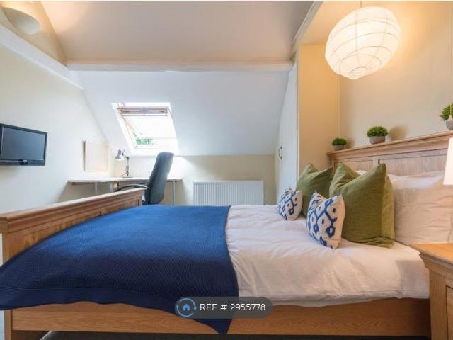 Room for rent in Chesterton, Fossebridge