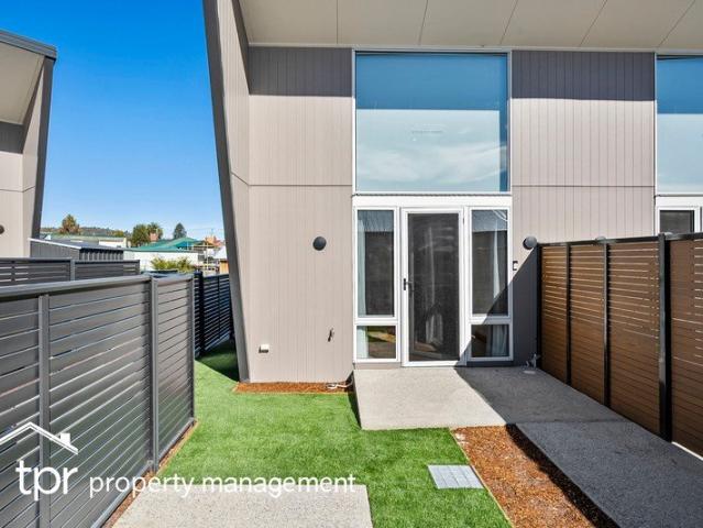 Flat for rent in Cygnet, Huon Valley