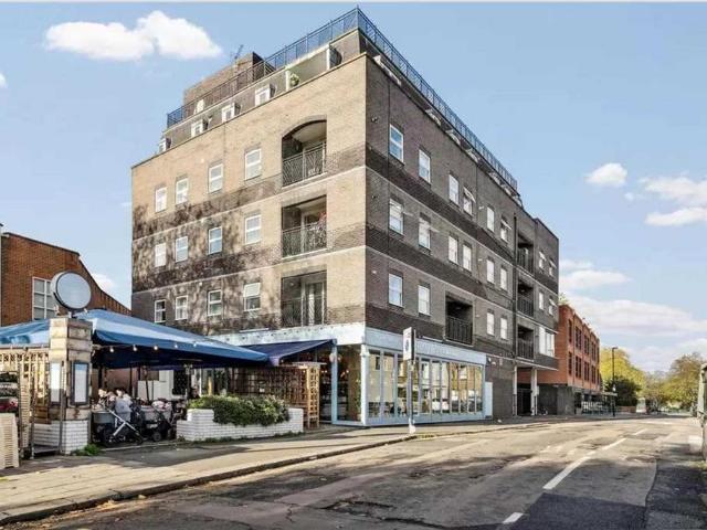 Apartment for rent in London Borough of Hounslow, Greater London