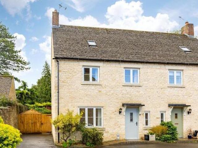 House for sale in Chesterton, Cotswold
