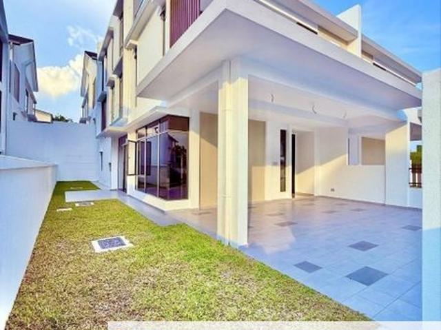 House for sale in Pulai, Bukit Ledang