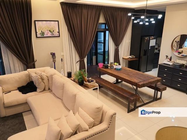 House for sale in Pulai, Bukit Ledang