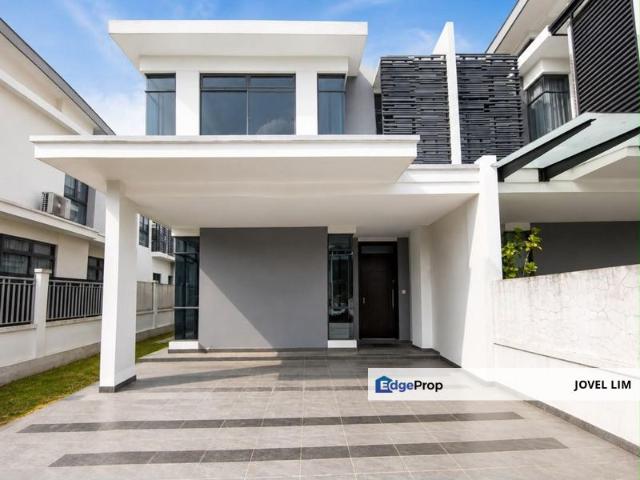 House for sale in Pulai, Bukit Ledang