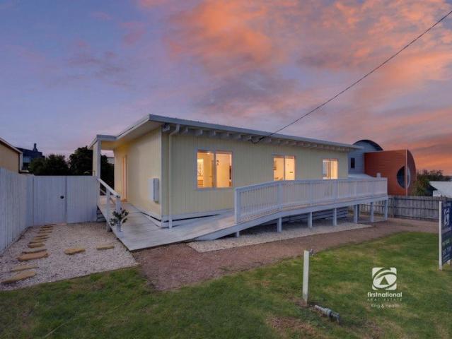House for sale in Lake Tyers Beach, Victoria