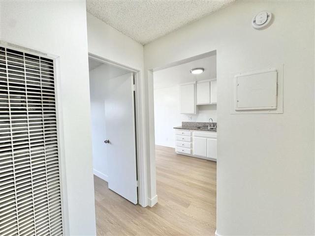 Apartment for rent in Garden Grove, California