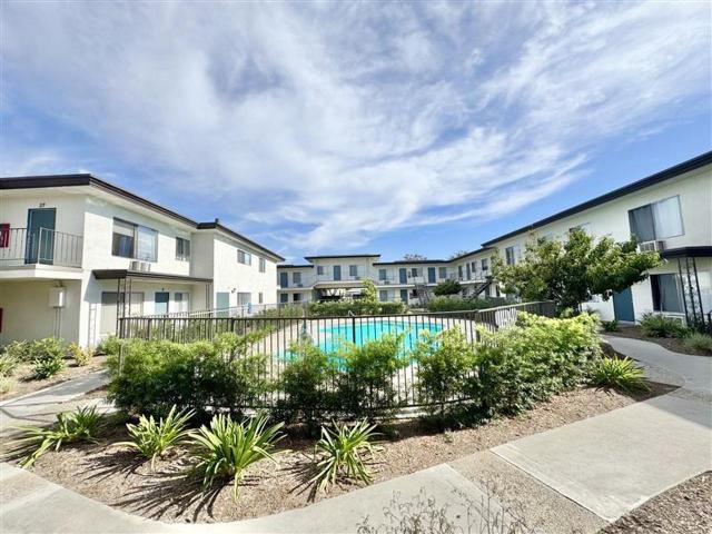 Apartment for rent in Garden Grove, California