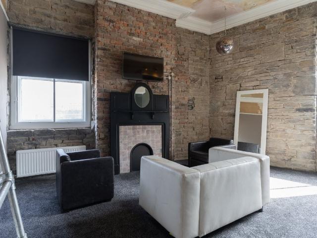 Room for rent in Folly Hall, Kirklees