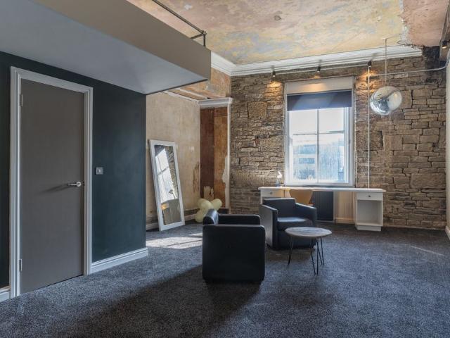 Apartment for rent in Huddersfield, West Yorkshire